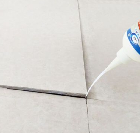 建宁瓷砖空鼓维修公司分享卫生间瓷砖脱落的原因可能有以下几点